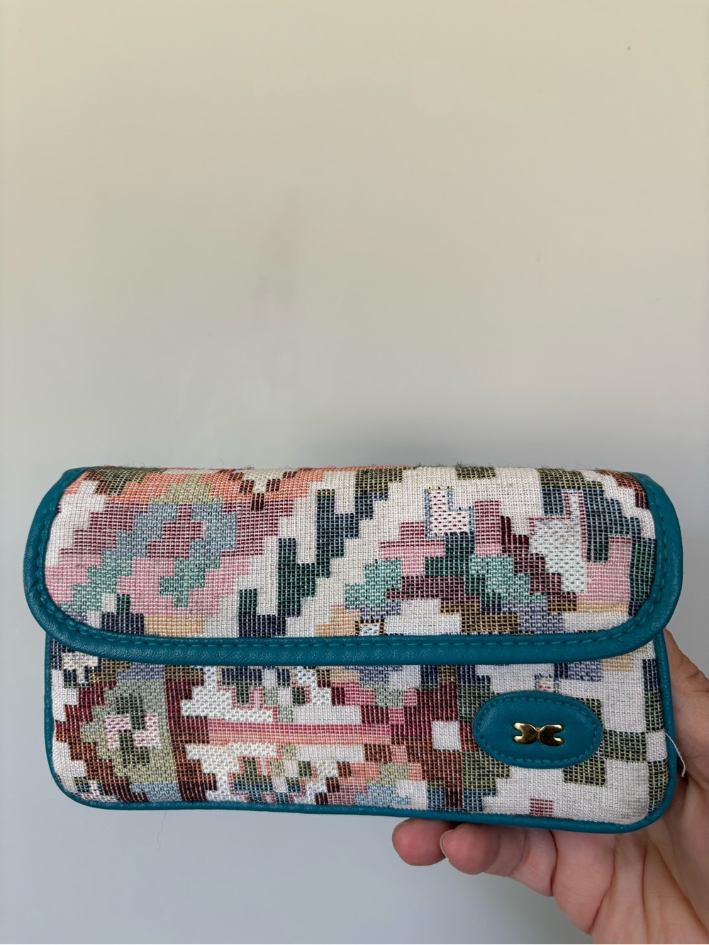 Vintage 80s Geometric Tapestry Wallet | Teal Trim Gold Kisslock Clutch